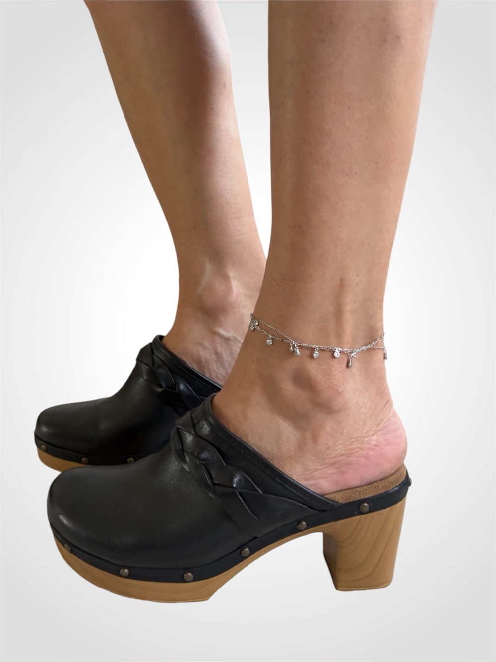 Clarks Artisan Black Leather Clogs
